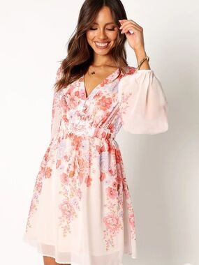 Petal & Pup Hattie V-Neck Balloon Sleeve Dress